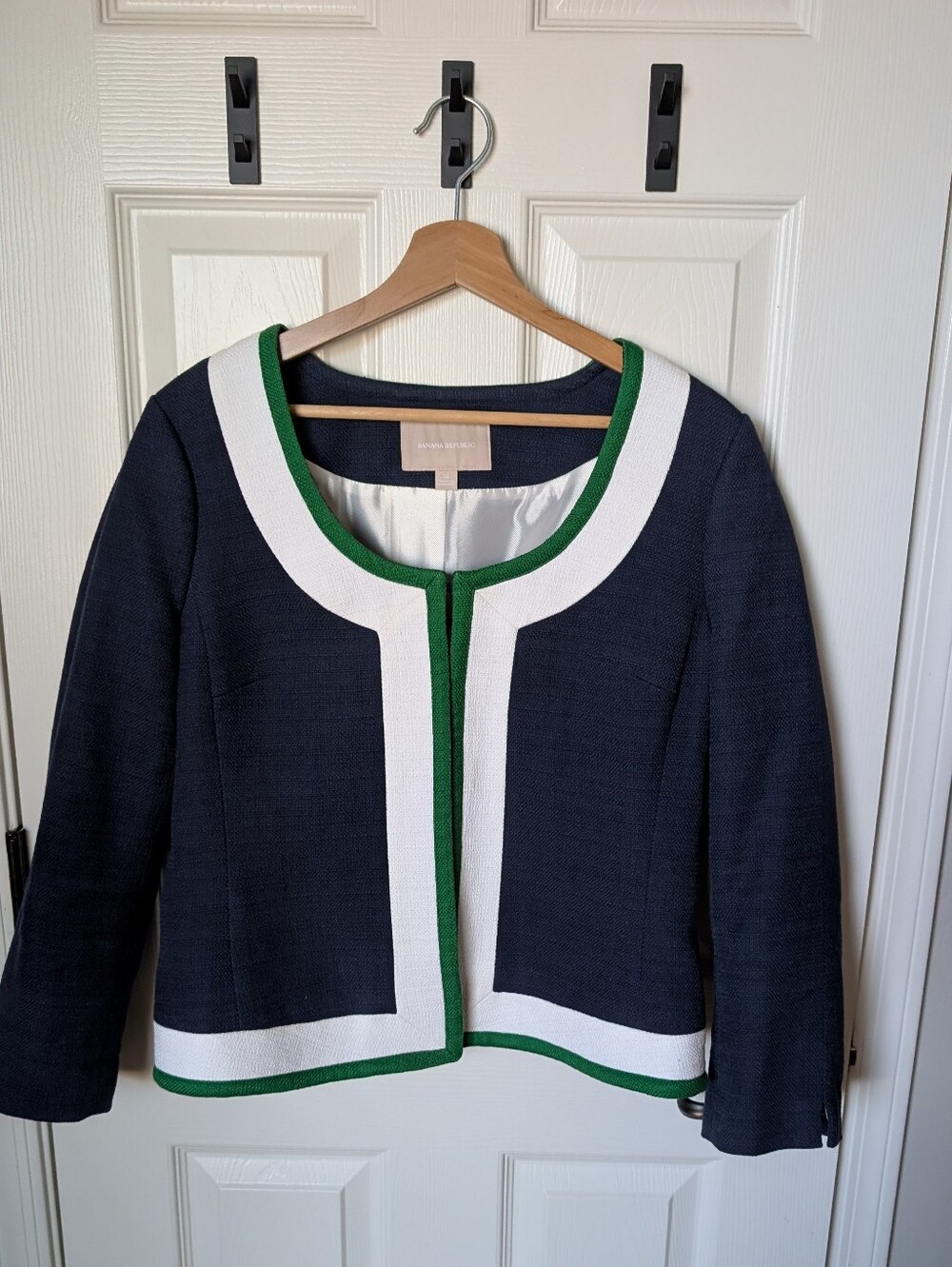 Banana Republic Cropped Jacket, Size 14